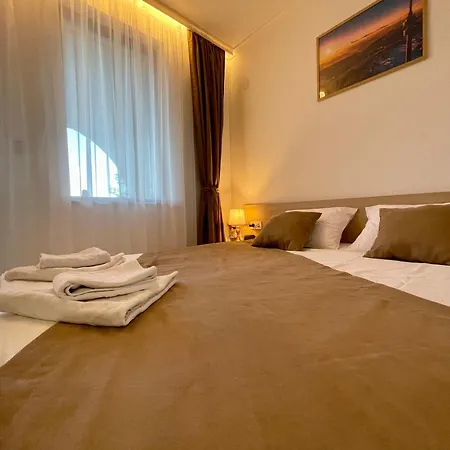 Gs - The Grand Monastery Apartment *